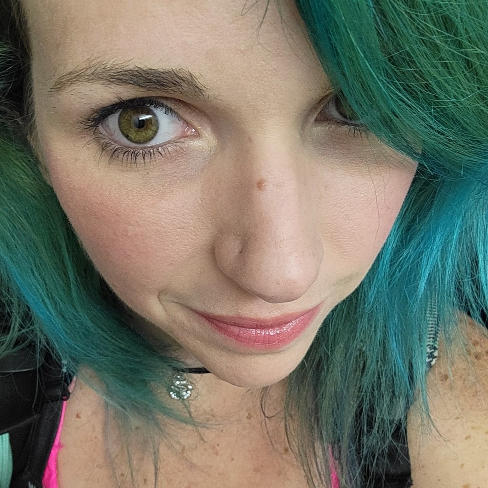 Meet your Posher, Rebecca